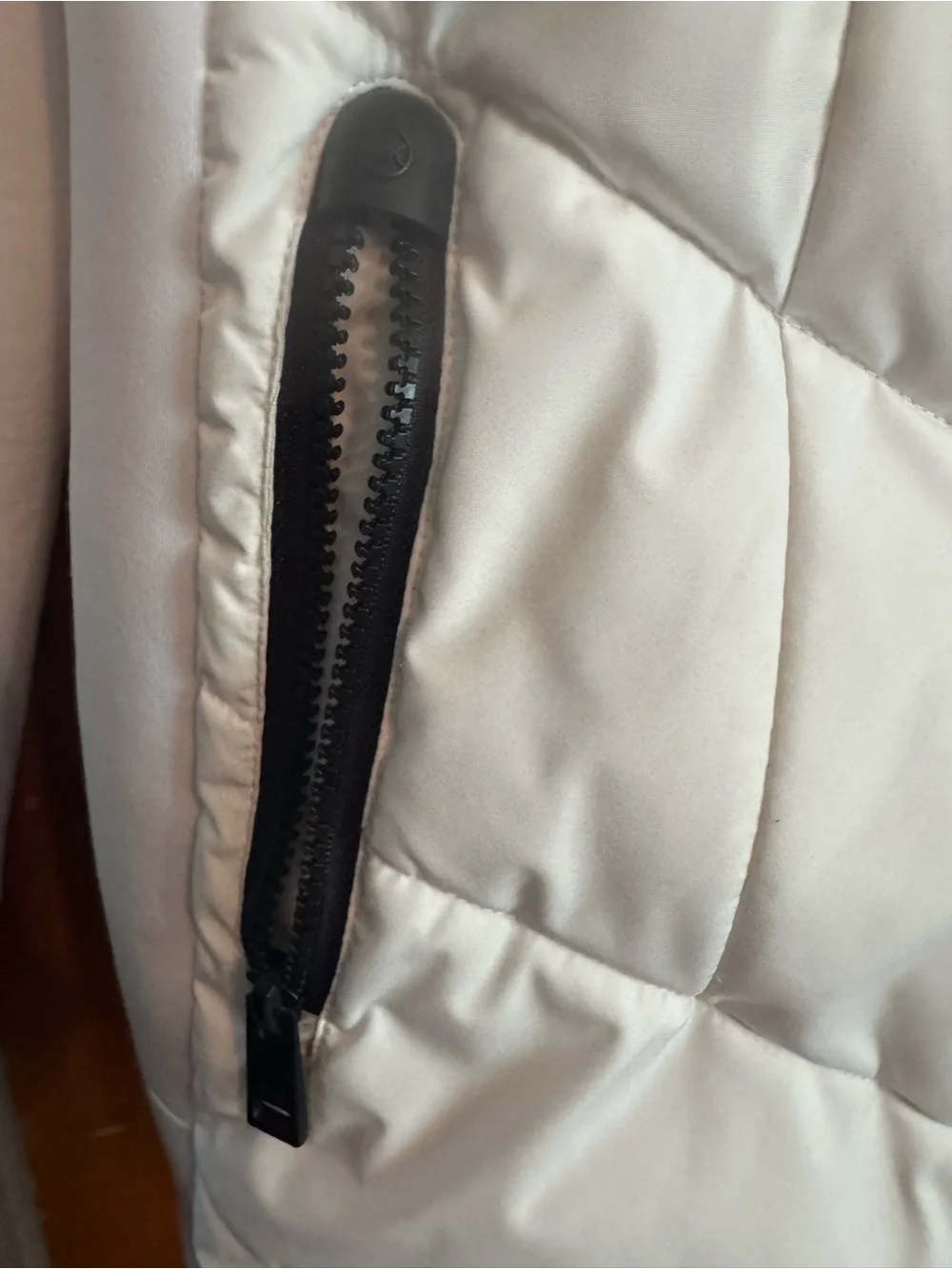 Michael Kors White Quilted Puffer Jacket with Black Faux Fur Trim